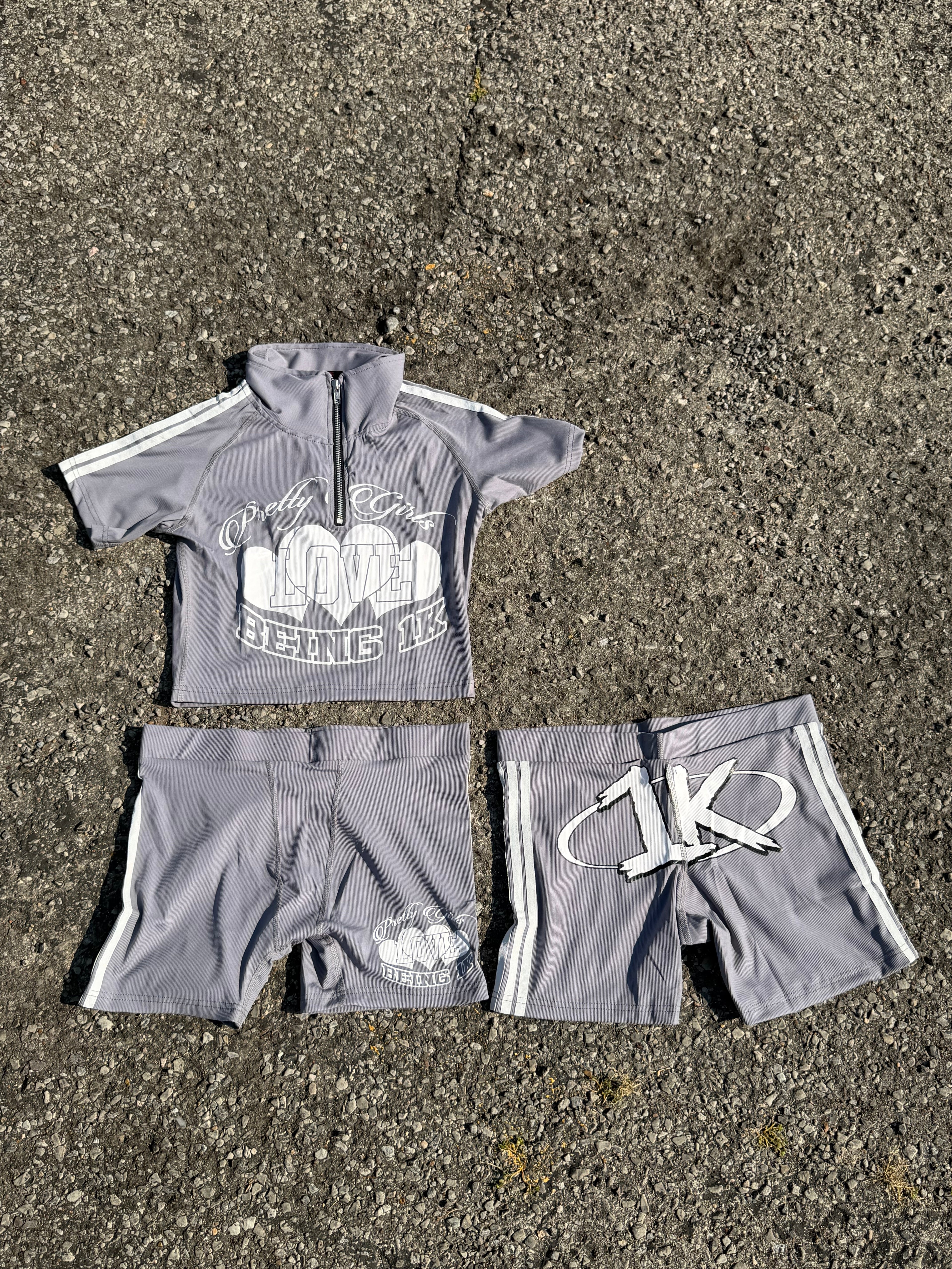 Pretty Girls Love Being 1K Set (Grey)